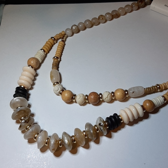 Multi strand necklace - Picture 2 of 4